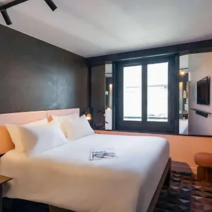 Tribe Batignolles 4*, Paris França